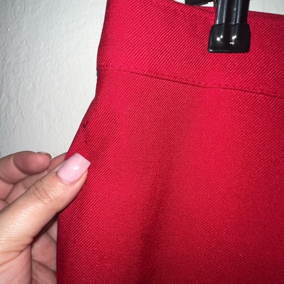 🚨🚨RARE VINTAGE LEVI RED WEDGIE HOT PANTS🚨🚨 - Picture 5 of 13